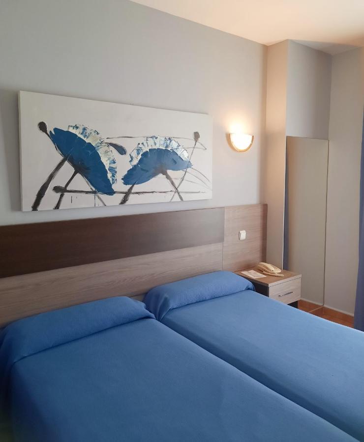 Hostal La Colonia Марбеля Екстериор снимка