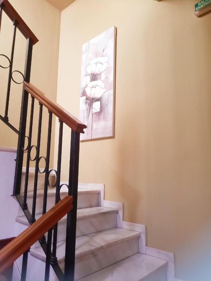 Hostal La Colonia Марбеля Екстериор снимка